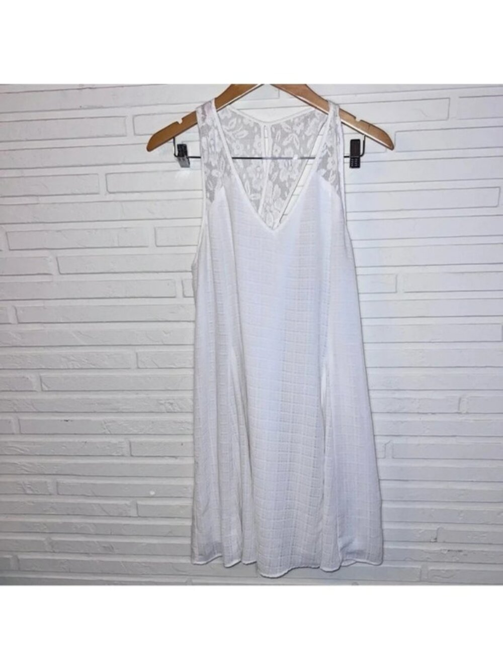 Skies are Blue Ivory Crossback Lace Floral Flowy Dress, Women’s Size Large